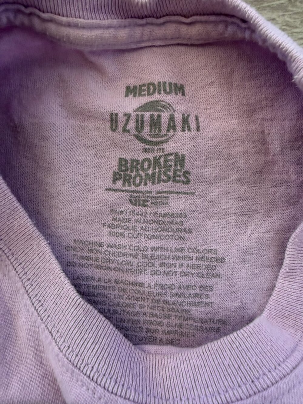 Broken Promises x Uzumaki Junji Ito Anime Graphic T-Shirt Pink Men’s Medium - Picture 5 of 9